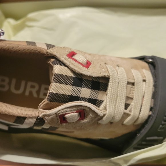 Burberry sneakers - Picture 2 of 5